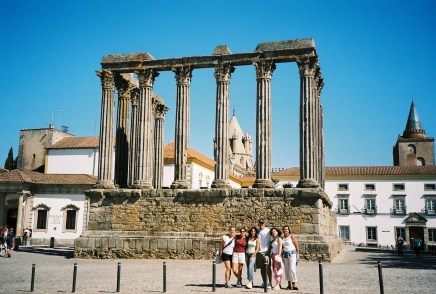 evora monument